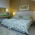 Hotel Ionian Plaza & 4*