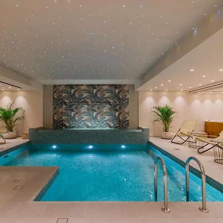Ξενοδοχείο Ionian Plaza & 4*