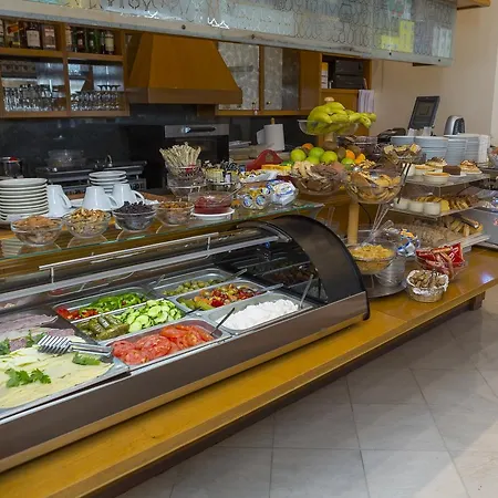 Ξενοδοχείο Ionian Plaza & 4*