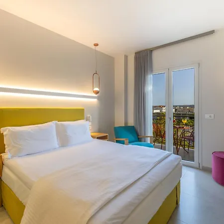 호텔 Ionian Plaza & 4*