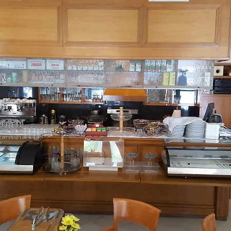 Ionian Plaza & 4*