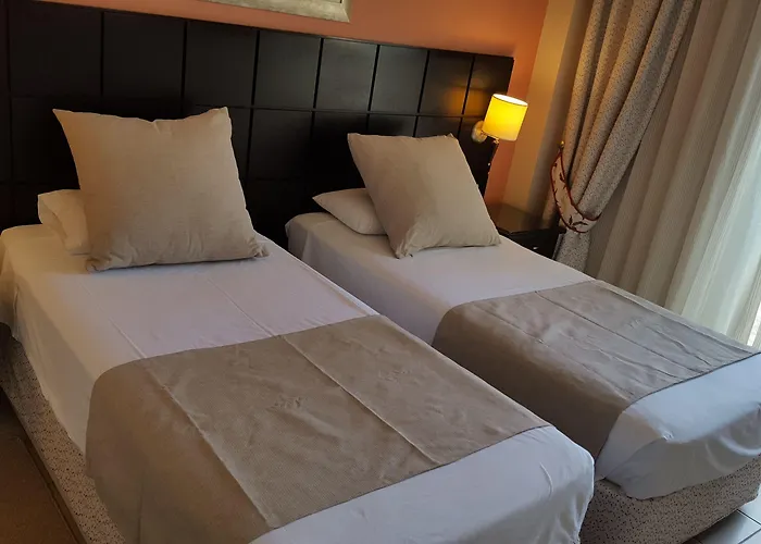 Hotel Ionian Plaza &