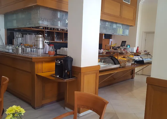 Hotel Ionian Plaza &