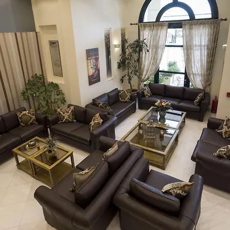 Hotell Ionian Plaza & 4*