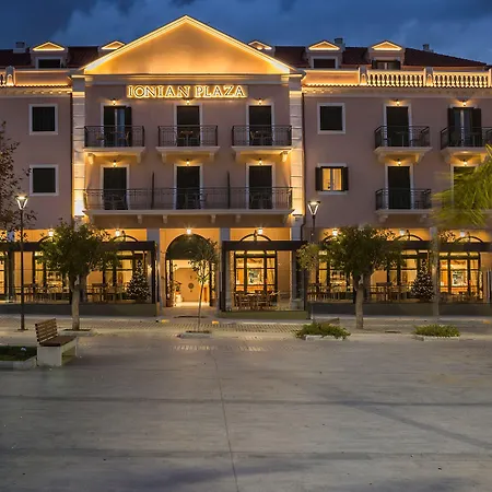 Ionian Plaza & Hotell