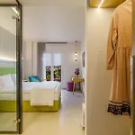 Ionian Plaza & 아르고스톨리온