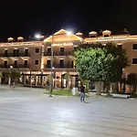 Ionian Plaza & 호텔 4*
