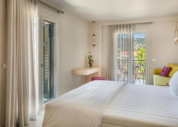 Ionian Plaza & 4*