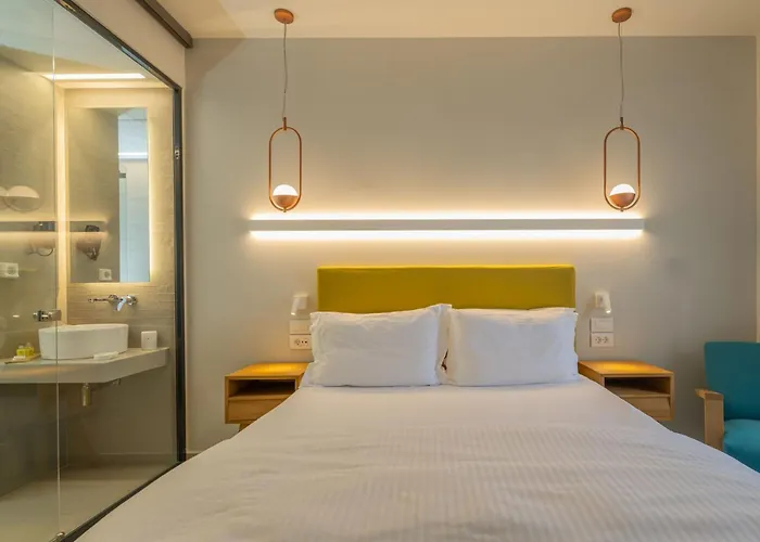 Ionian Plaza & Hotel